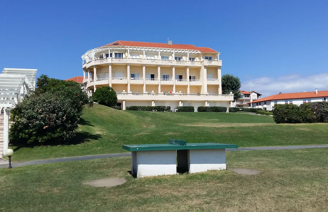 Residence Mer & Golf Eugenie-1